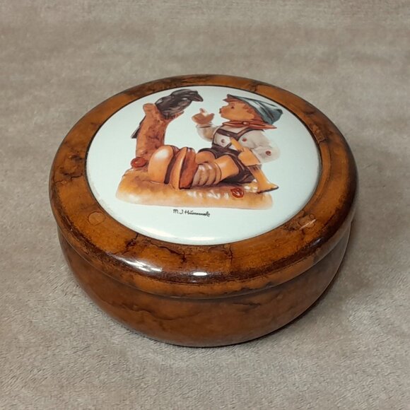Ercolano Wood Jewelry Trinket Box With Hummel Sing Along Goebel Porcelain Lid - Picture 1 of 12